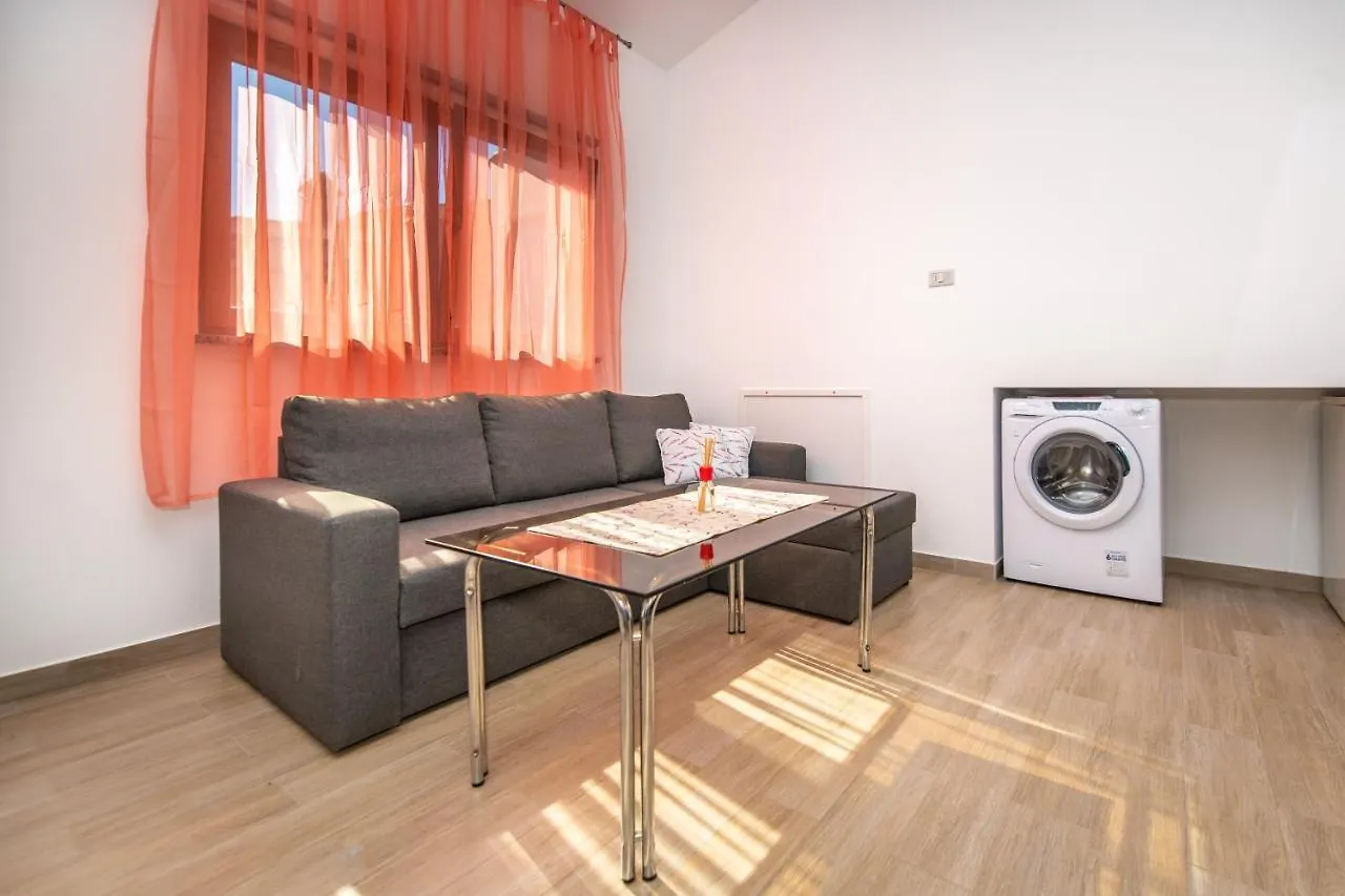 Apartment Mimi Pula
